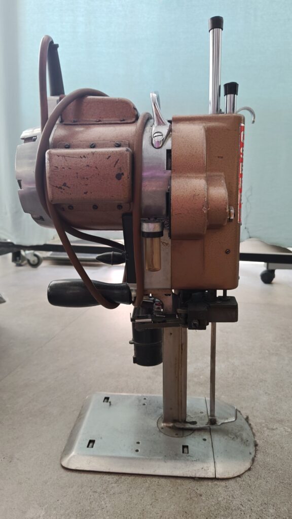 Krajarka pionowa CSEPEL CS 532-550W
